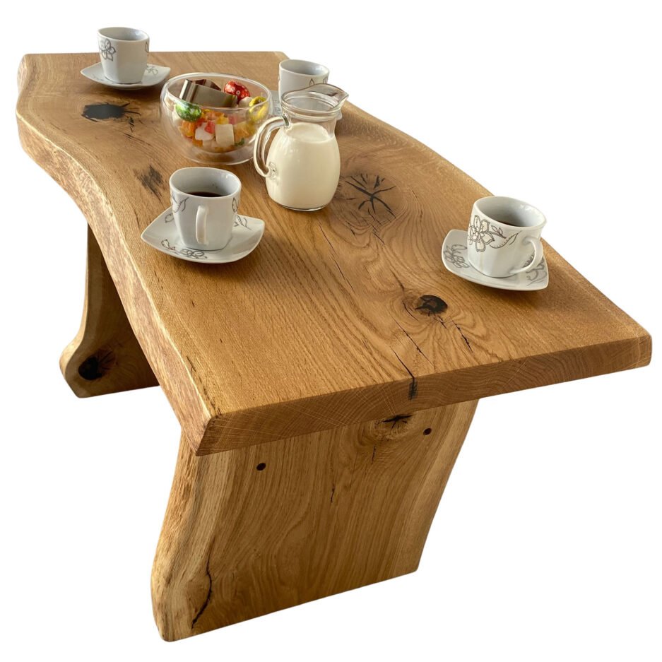 Strom – Couchtisch aus massiver Eiche