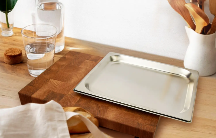 Stirnholz Schneidebrett aus Eiche 40×30 cm mit Gastro-Schublade