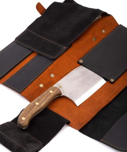 Handgeschmiedetes BBQ-Set — Serbisches Messer, Chefmesser & Fleischgabel aus Kohlenstoffstahl mit Lederetui, Handmade in Ukraine Handgeschmiedetes Küchenmesser-Set — Serbisches Messer, Chefmesser & Universalmesser aus Kohlenstoffstahl mit Ledertasche