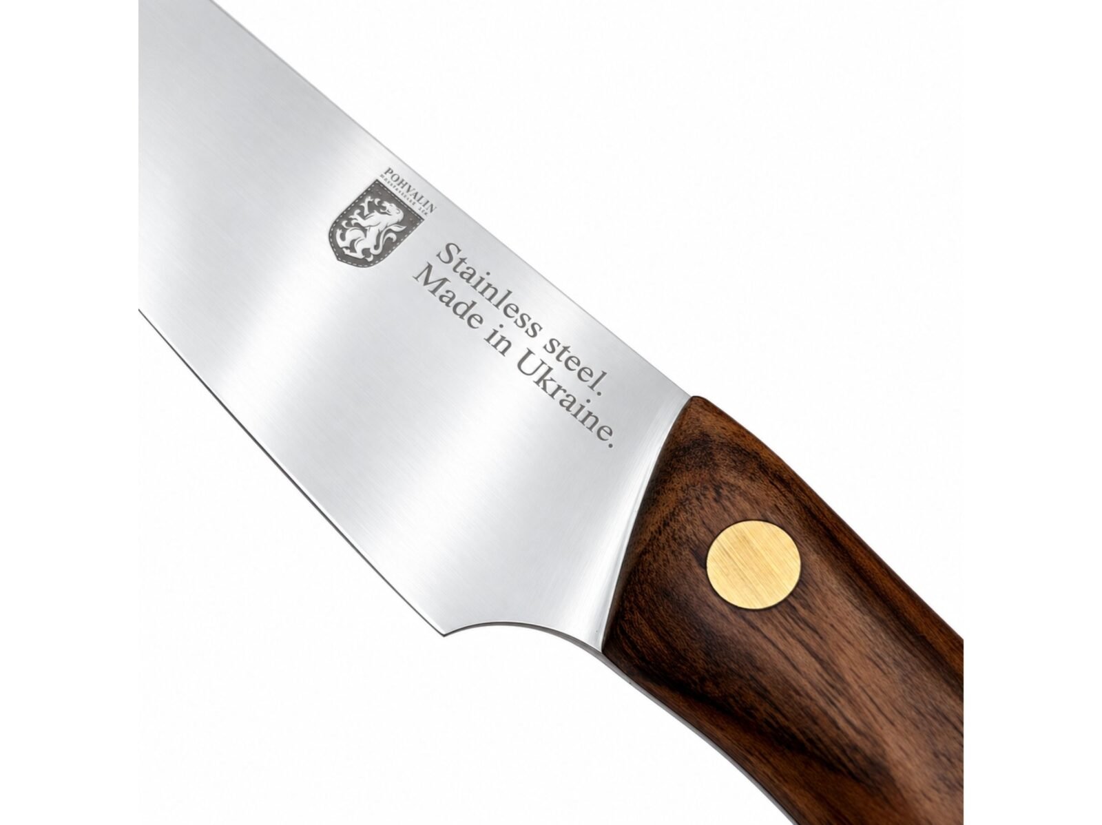 Filetiermesser F1 – flexible 14 cm Klinge aus rostfreiem Stahl, Griff aus dunklem Nussbaum Herstellerzeichen und Aufschrift „Stainless steel, Made in Ukraine“ auf der Klinge des F1