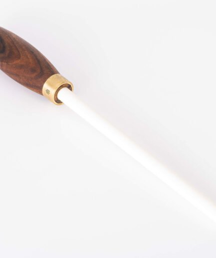 Keramik-Wetzstab mit Nussbaumgriff und graviertem Messingbolster — die schnelle Klingenpflege für Ihre Messer, ca. 32 cm