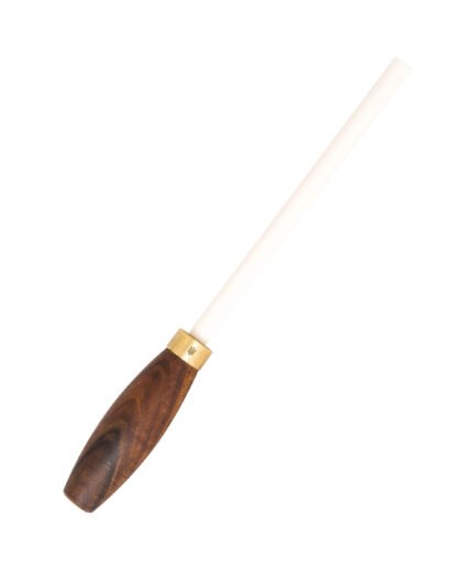 Keramik-Wetzstab mit Nussbaumgriff und graviertem Messingbolster — die schnelle Klingenpflege für Ihre Messer, ca. 32 cm