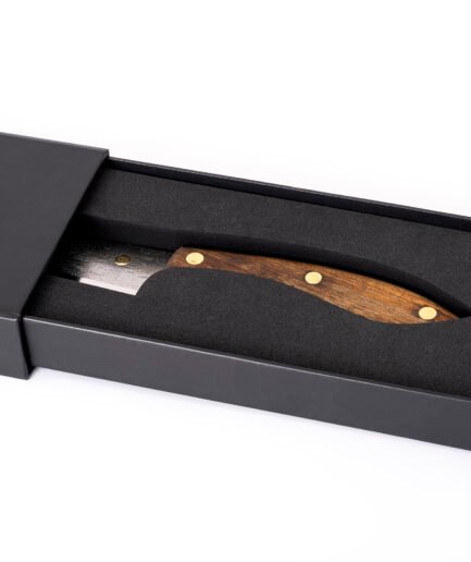 Handgeschmiedetes Chefmesser CH1 — 15,5 cm Klinge aus X12MF-Carbonstahl, Griff aus massivem Nussbaum